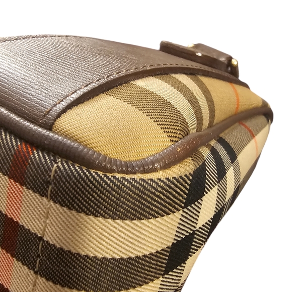 Burberrys Vintage Haymarket Check Canvas Crossbody w/ COA - Picture 10 of 11